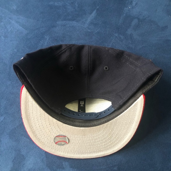 AUTHENTIC CLASSIC NEW ERA SNAPBACK - Picture 4 of 4